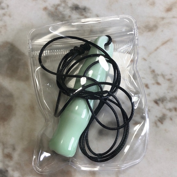 necklace - Picture 1 of 3